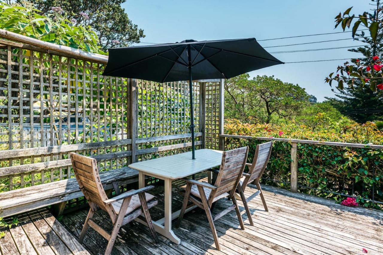 Sunshine Cottage By The Sea - Stay Waiheke Onetangi Exterior photo
